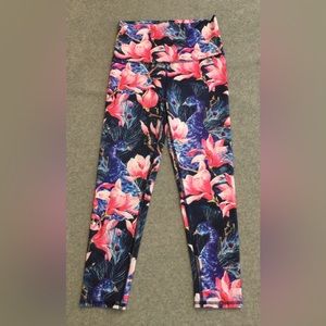 Evolution and Creation EVCR Small Pink Flowers with Peacock Capri High Waisted